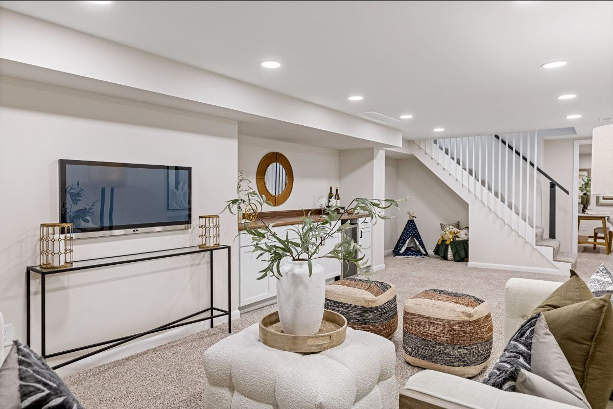 1349 Rushmore Drive — Photo 3